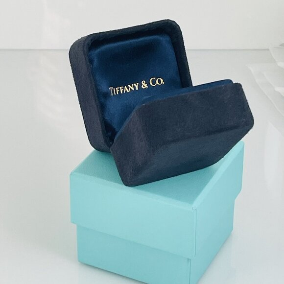 Vintage Tiffany Small Black Royal Blue Suede Leather Empty Ring Box Blue Box - Picture 3 of 9